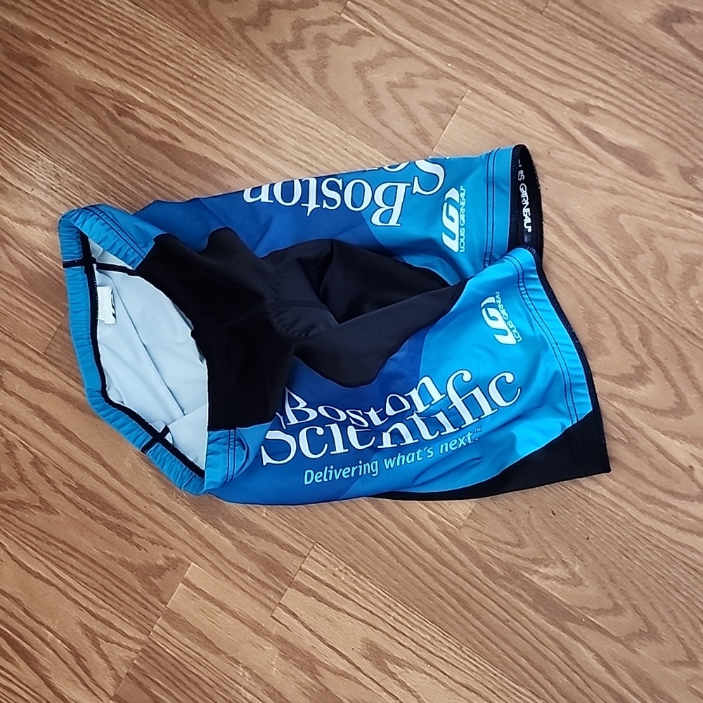 Louis garneau cycling shorts lg like new~ Boston Scientific